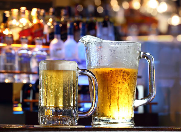 筋力低下を引き起こさないアルコールの量、筋トレ民も飲んでいいお酒の量とは？